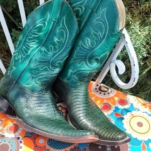 Vintage Justin boots by Reba